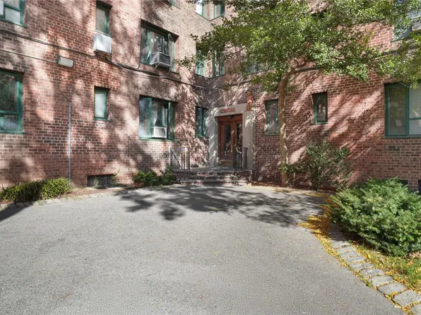 1562 Unionport Road #MH, Bronx, NY 10462