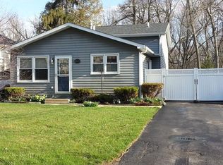 26184 W Ingleside Ave, Ingleside, IL 60041