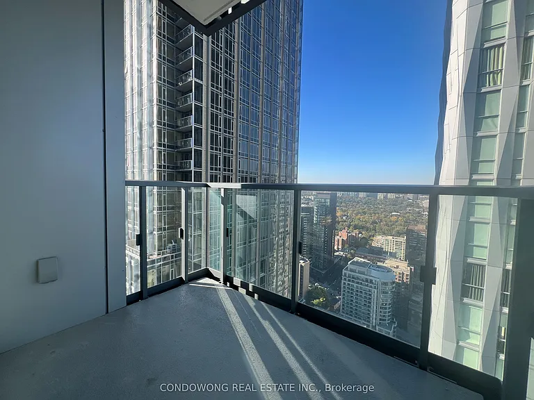 8 Cumberland St #3602 — Photo 12