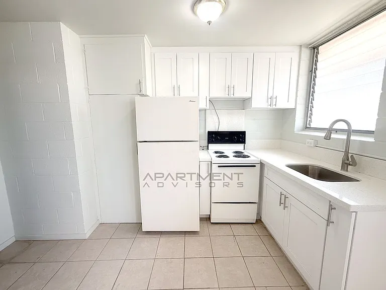 704 Piikoi St — Photo 5