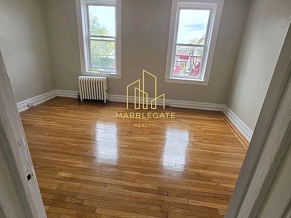 3rd image of 2 Columbia Ave #3033
