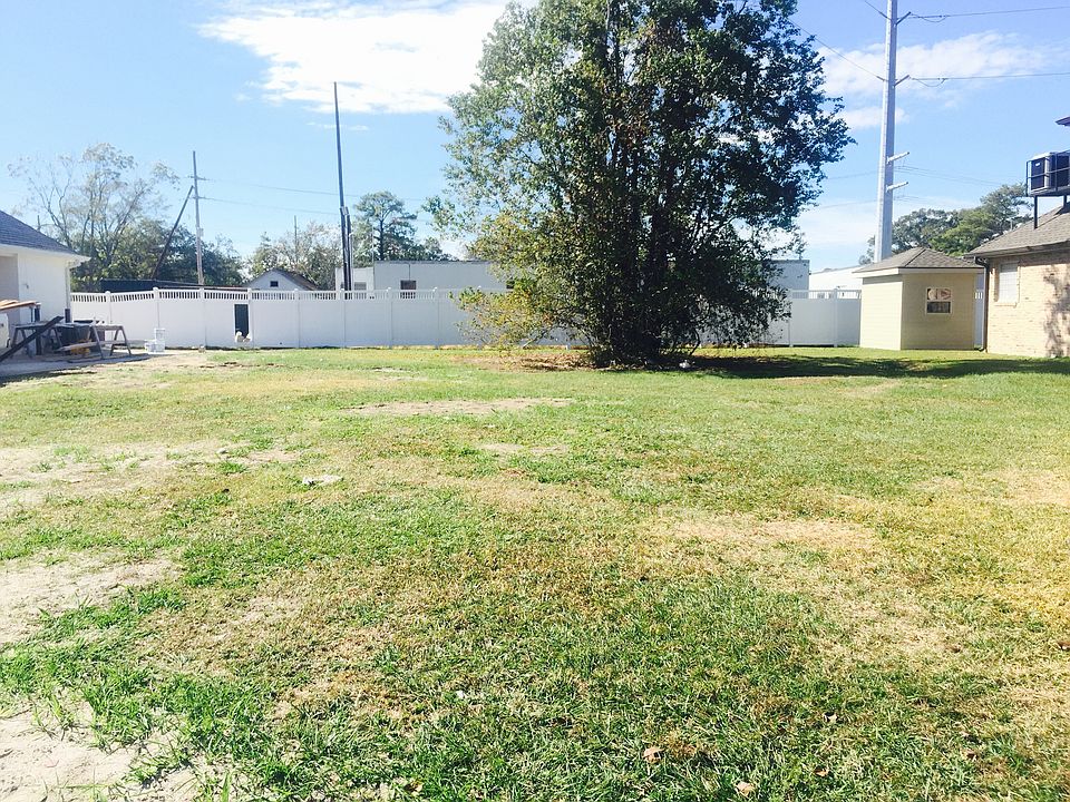 2nd image of 105 Ferriday Ct