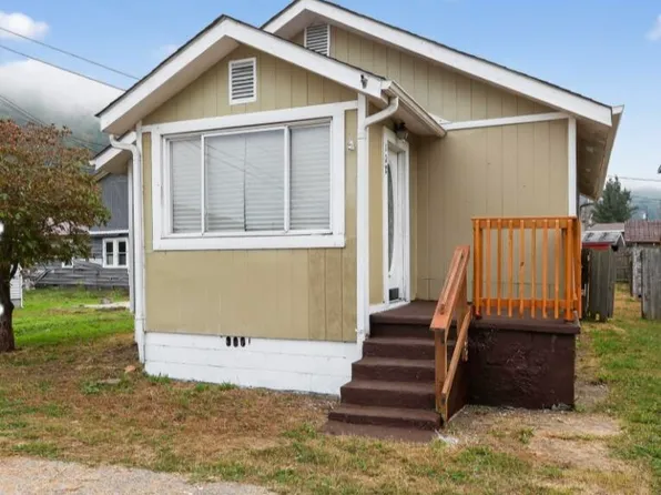 102 Marie St, Loyall, KY 40854