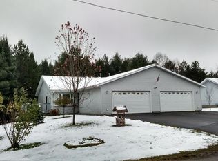 15 Pine Ridge Ln #A, Tomahawk, WI 54487