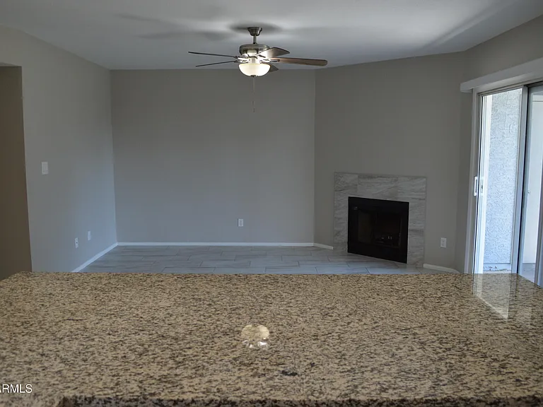 2910 W Marconi Ave #113 — Photo 16