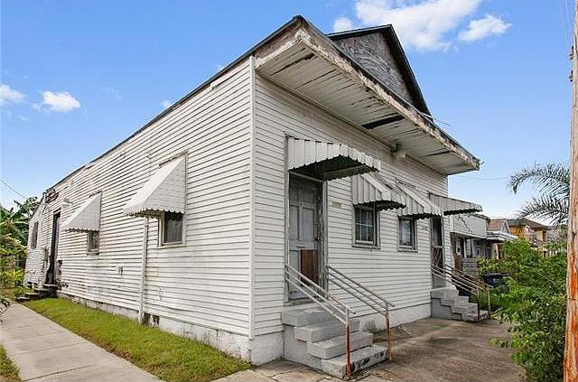 1st image of 2400 Valence St
