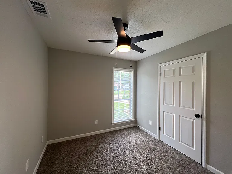 4617 Sumners Wells Rd — Photo 8