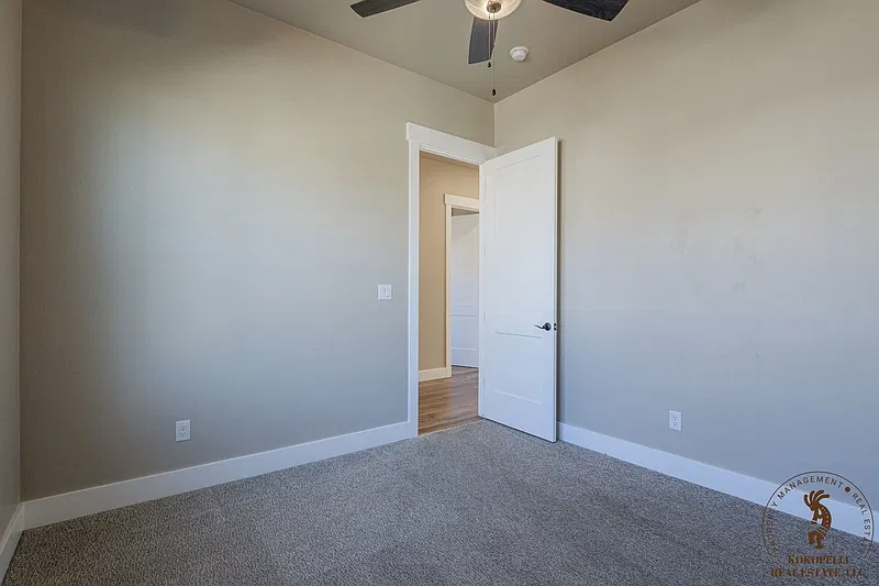 3 bed, 2.0 bath, 1701 sqft, $2,350 — Photo 3