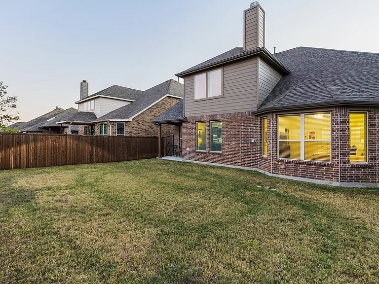 5509 Bottiglia Way — Photo 2