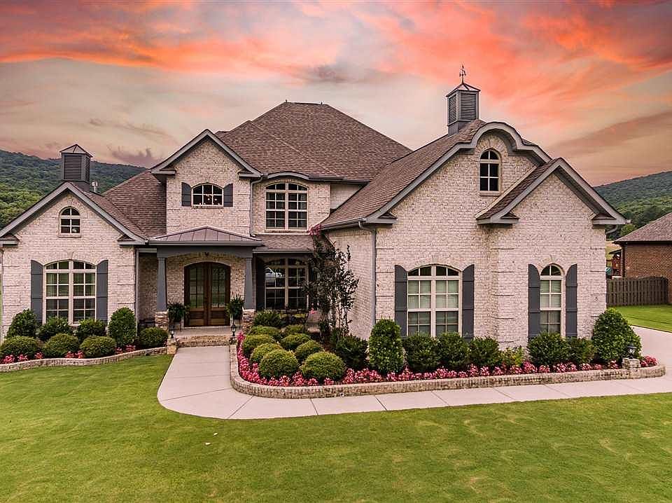 1st image of 8 Taylors Brook Way