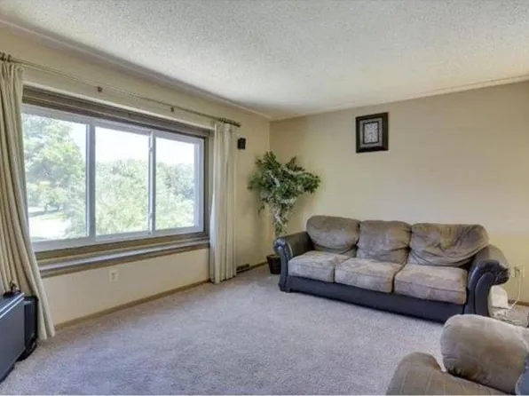 (undisclosed Address), Coon Rapids, MN 55433