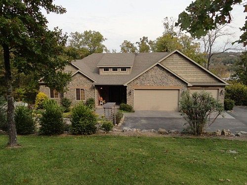 2nd image of 69 Iris Ln