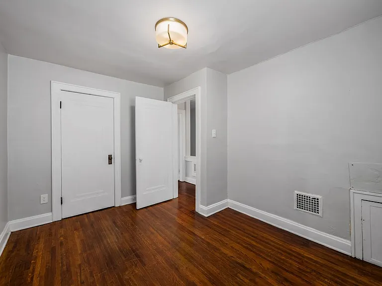 83 W 1st Ave #1 — Photo 23
