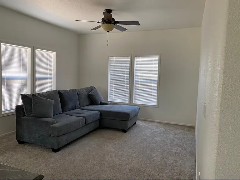 1713 S 367th Ave — Photo 4