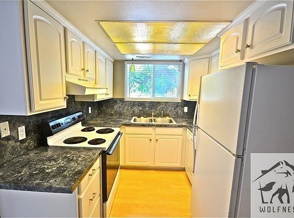 2nd image of 4664 S Quail Dr
