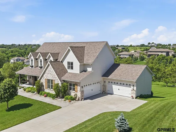 12828 N 184th St, Bennington, NE 68007