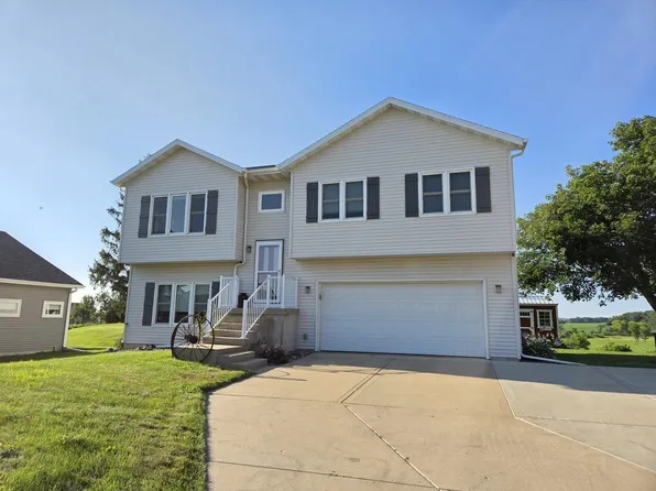 6738 Henry Rd, Belleville, WI 53508