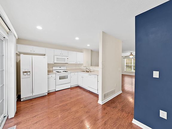 5th image of 5268 Cross River Falls Blvd #34-526
