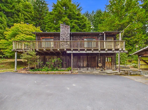 3045 Pigeon Point Rd, Eureka, CA 95503