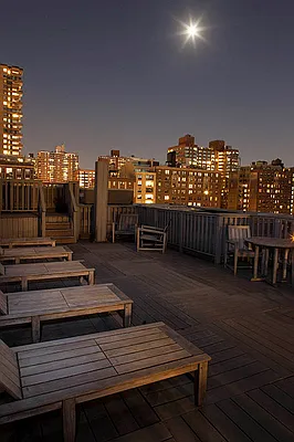 Rented by Hudson Park NY LLC | media 21