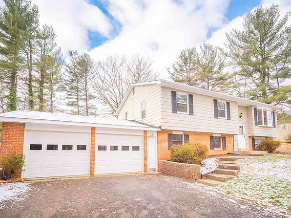 8210 James St, Middletown, MD 21769