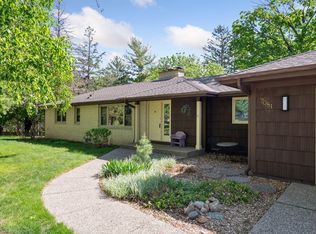 7081 Shawnee Ln, Chanhassen, MN 55317