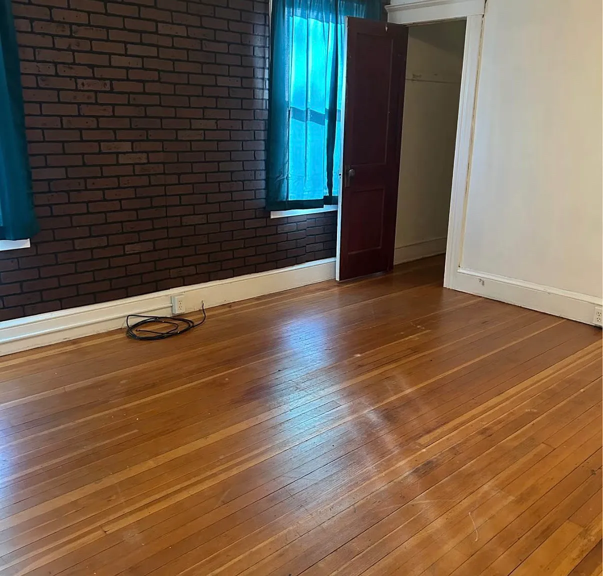4 bed, $2,000 — Photo 4
