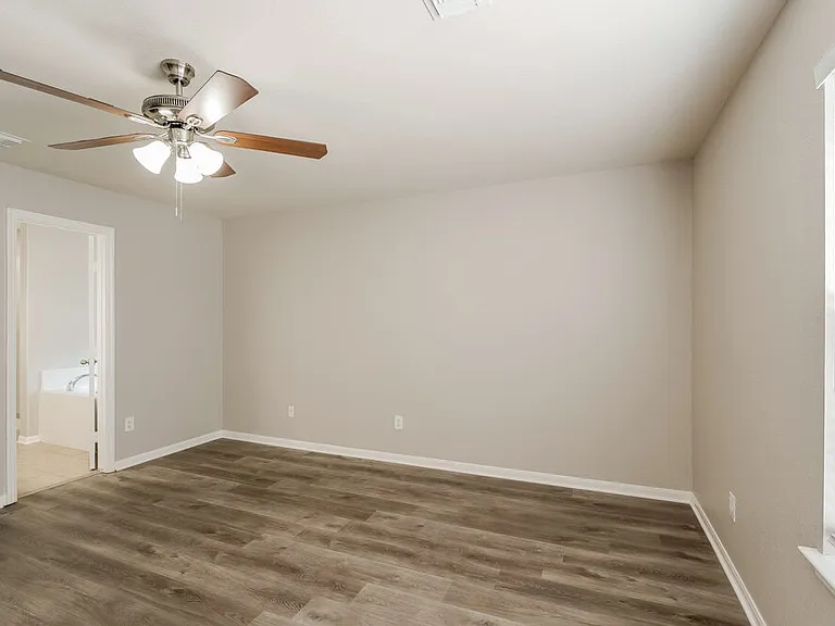 8410 Tararin Ln — Photo 12