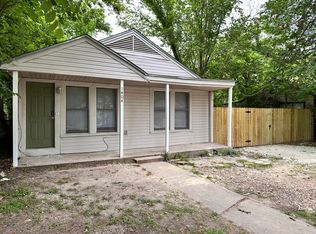 1404 E 25th St, Bryan, TX 77803