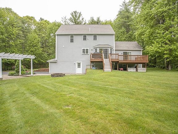 5th image of 3 Buttonwood Ln
