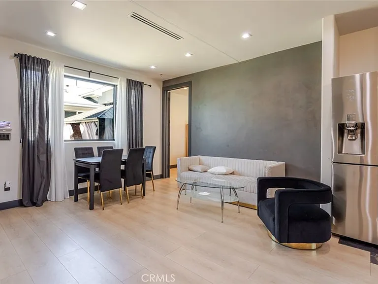 8252 Morse Ave — Photo 5