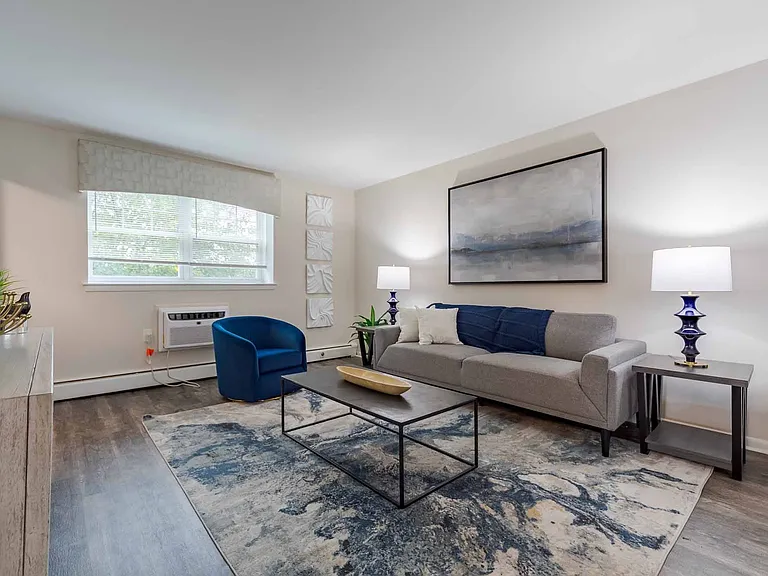 Congress Apartment Homes — Photo 5