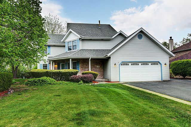 1st image of 1731 Heather Hill Cres