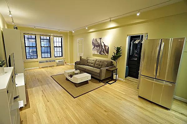 1st image of 6 Burns St APT 214
