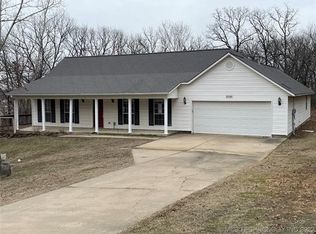 2305 Wildwood Cir, Sapulpa, OK 74066