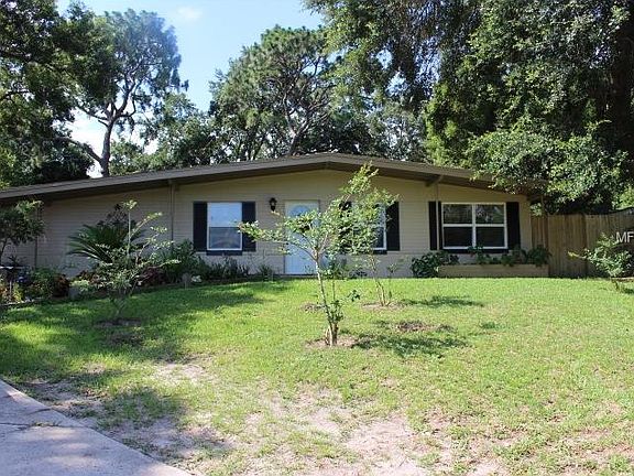 2nd image of 3504 Sutton Dr