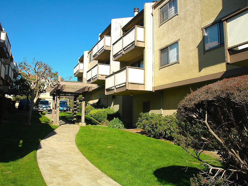 1st image of 240 Willow Ave #624