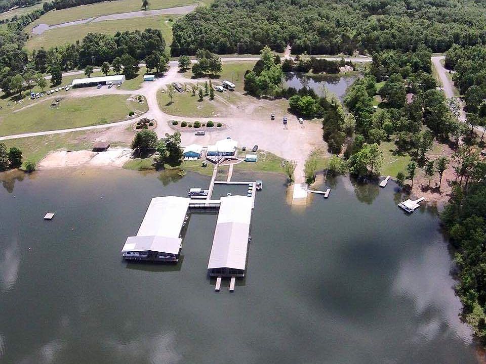1st image of 1361 E Tri Lakes Dr