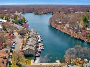 11123 Lakespray Way, Reston, VA 20191