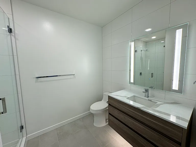 10232 NE 10th St #1106 — Photo 6