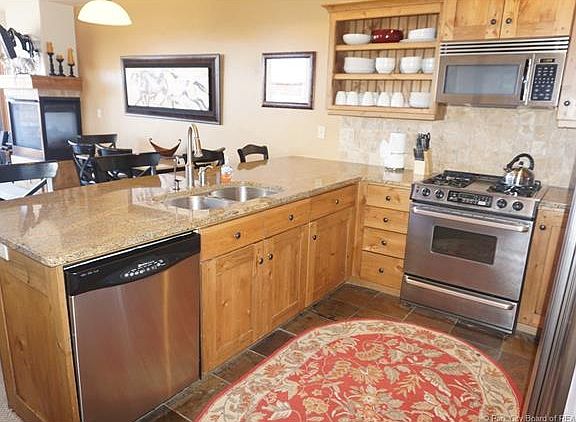2nd image of 6048 Park Ln S #62