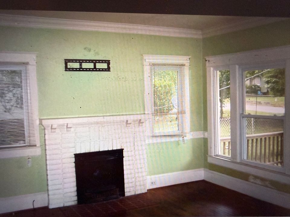 2nd image of 1141 Wayside St