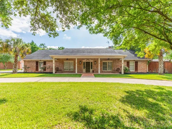 1280 Cherokee Ln, Beaumont, TX 77702