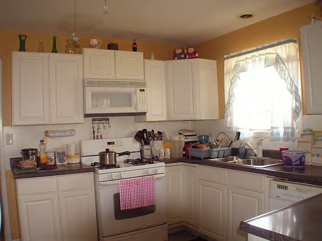 2nd image of 614 N Montgomery St