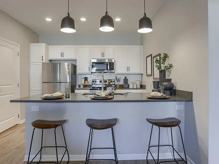 Jacob - 1 Bed / 1 Bath - 759 Sq.Ft.