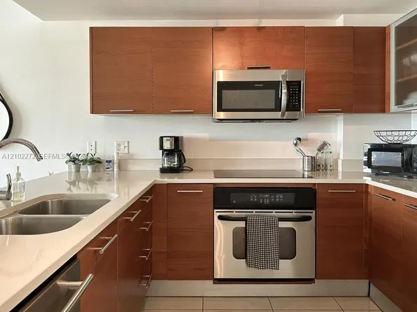 3250 NE 1st Ave APT 810, Miami, FL 33137