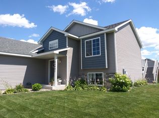 25497 12th Bay St, Zimmerman, MN 55398