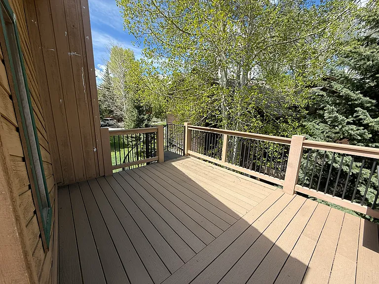 1250 Mesa Dr — Photo 30