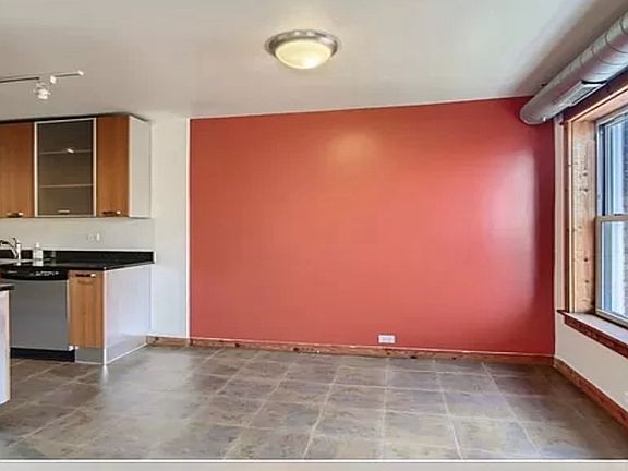 5th image of 5403 S Harper Ave #603