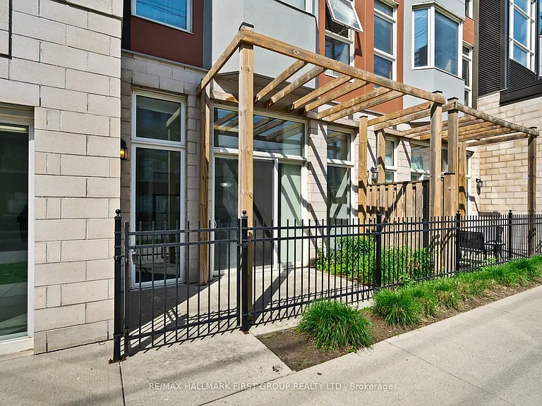 253 Albert St #5 — Photo 16